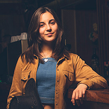 Abril Saur&iacute; on the Blues Ride