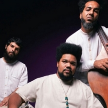 Amaro Freitas Tr&iacute;o