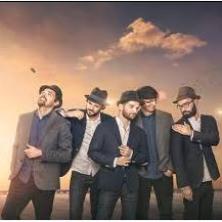 Aurora, por Melech Mechaya