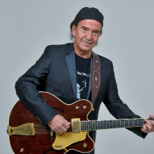 &Aacute;lvaro Urquijo