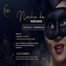 Noche de m&aacute;scaras c&oacute;cteles y sorpresas