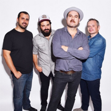 Eladio y los seres queridos