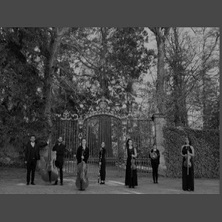 La vuelta al Mundo en 8 melod&iacute;as