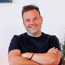 Jos&eacute; El&iacute;as