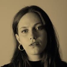Julia Halc&oacute;n