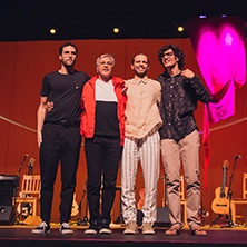 Ofert&oacute;rio: Caetano, Moreno, Zeca, Tom Veloso