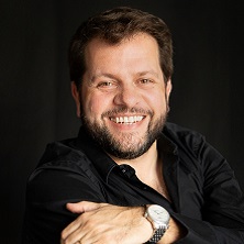 Roger Padull&eacute;s