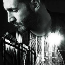 R33 presents Steve Lawler