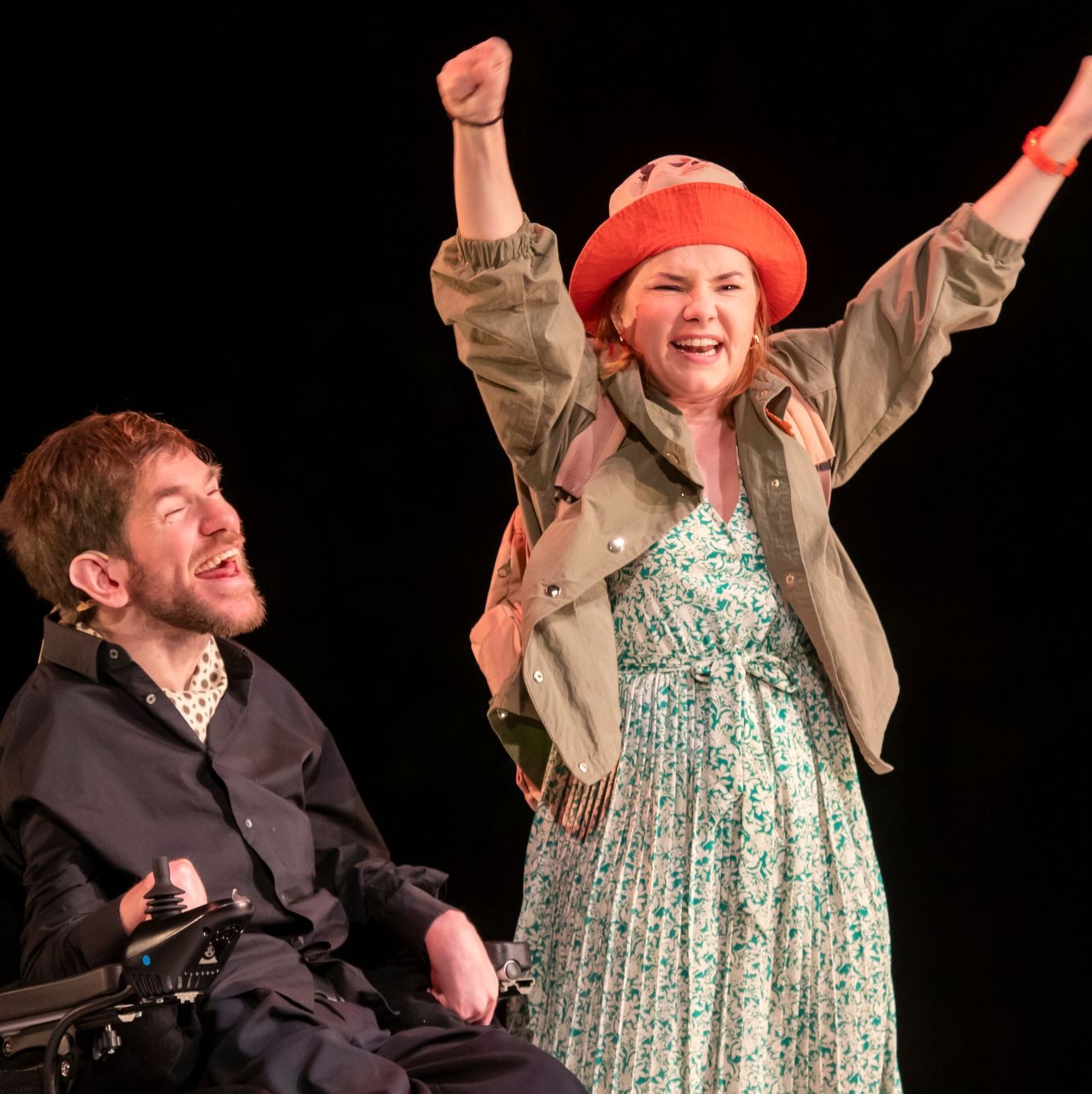 Sabes que las flores de pl&aacute;stico nunca han vivido, &iquest;verdad?