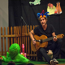 La musical historia de Meme, el caracol prehist&oacute;rico