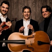 Tr&iacute;o Arb&oacute;s