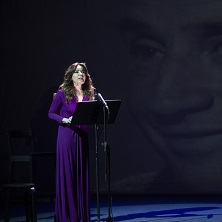 Versos de mis cuatro esquinas &ndash; C&iacute;a. de teatro de Blanca Mar