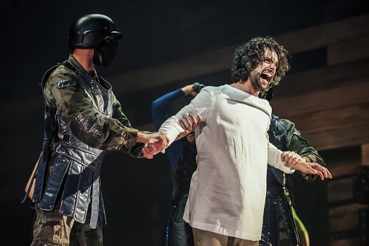 33 El Musical