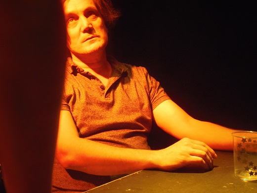 Entre cuatro paredes