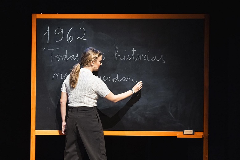 Una luz t&iacute;mida