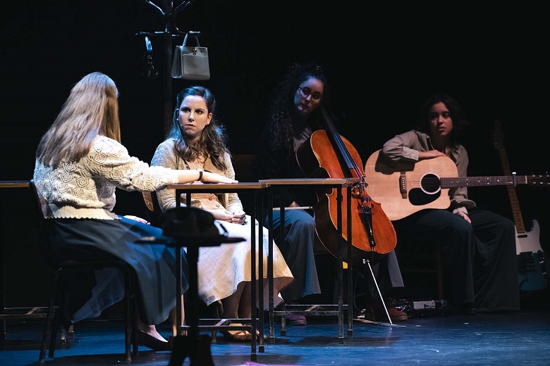 Una luz t&iacute;mida