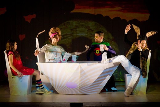 Al&iacute;cia al pa&iacute;s de les meravelles