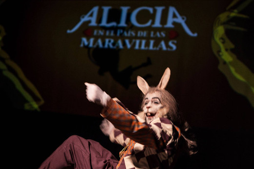 Alicia En El Pais De Las Maravillas