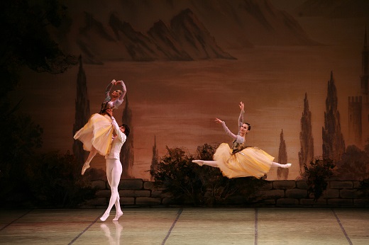 Lago de los Cisnes  Ballet Nacional Ruso, S. Radch