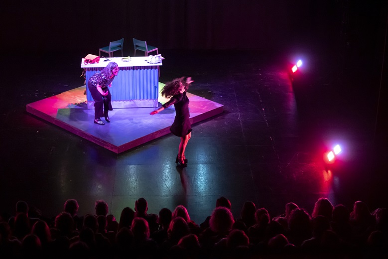 Esta s&iacute; tenemos que bailarla