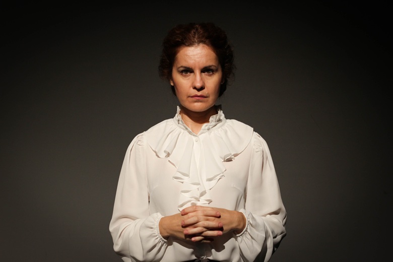 Victoria viene a cenar