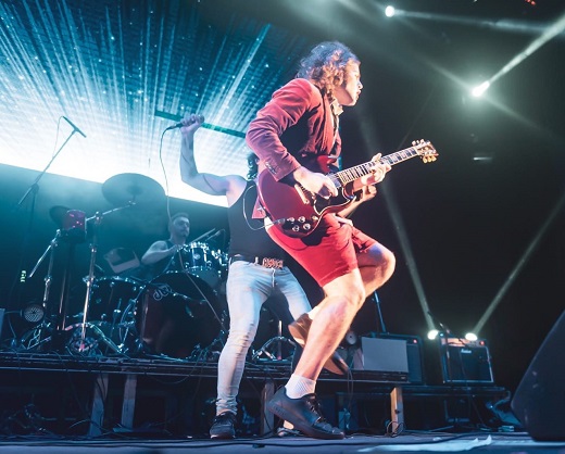 EISIDISI. Descubriendo a ACDC. Rock and Children