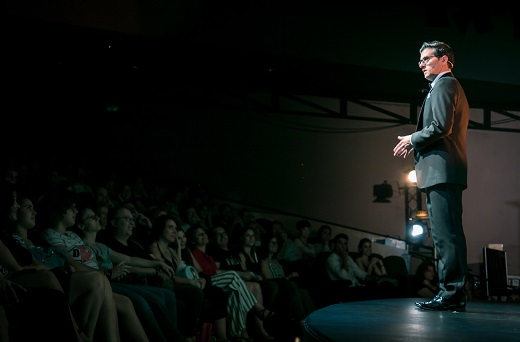 V&iacute;ctor Parrado