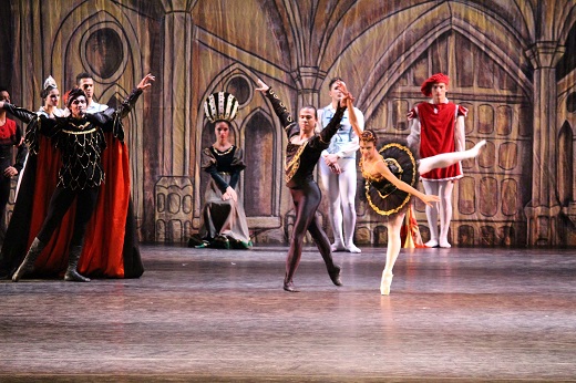El lago de los Cisnes - Ballet cl&aacute;sico de Cuba Lau