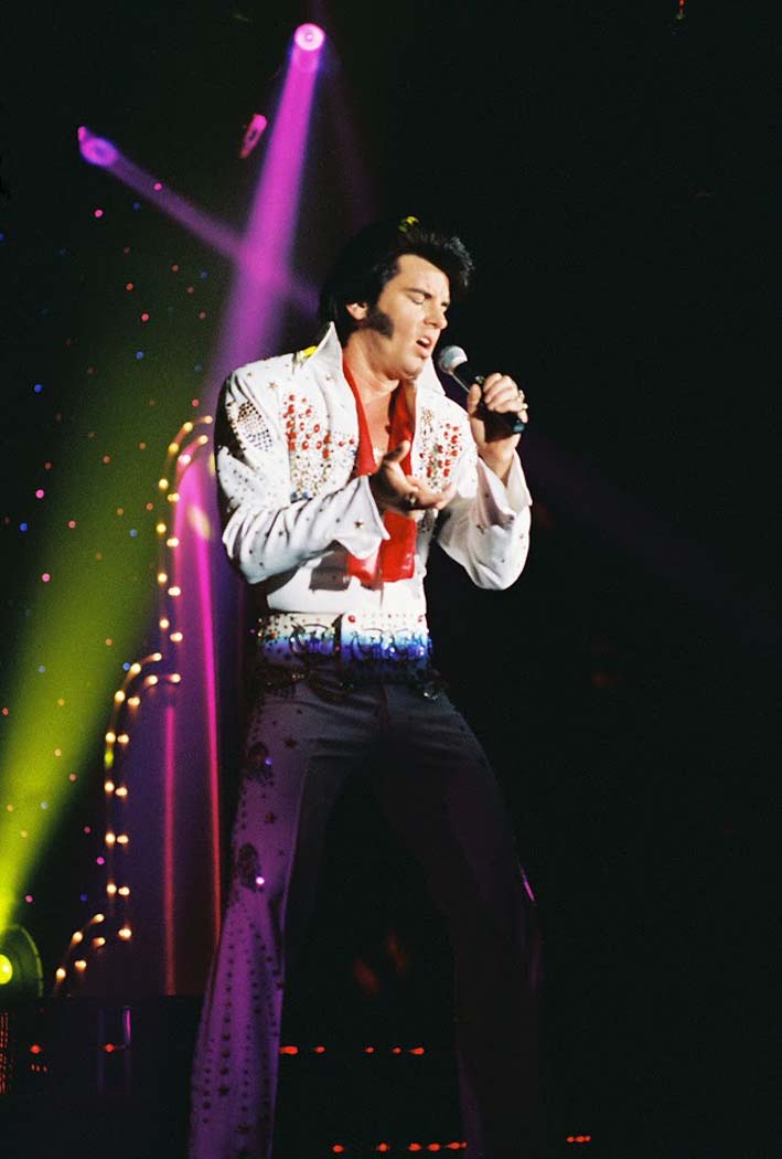 Elvis Vive