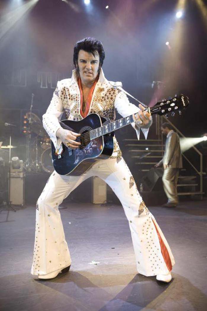 Elvis Vive
