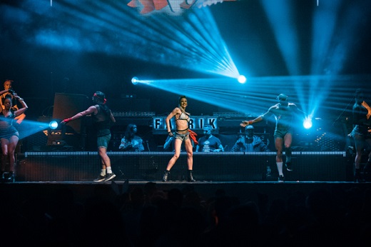 Fabrik: 16 Aniversario