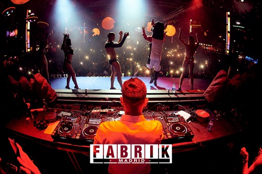 Fabrik: Universiparty