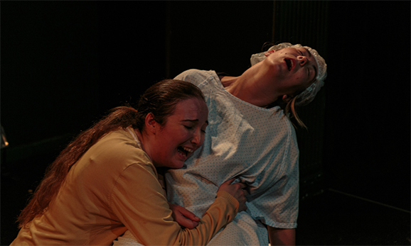 Gente encerrada en sitios