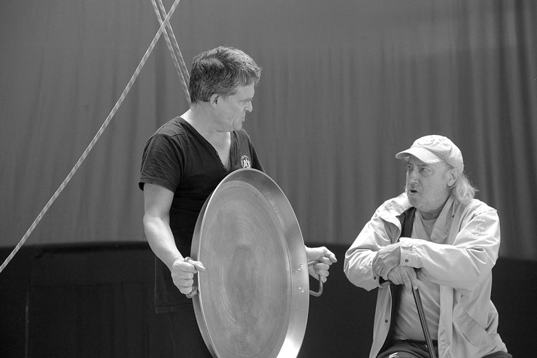 Els Joglars - El rey que fue