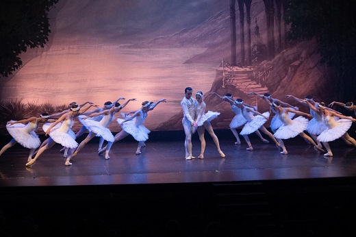 El Lago de los Cisnes - Ballet de Kiev