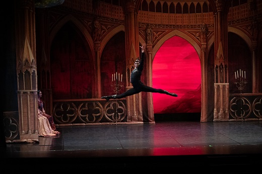 El Lago de los Cisnes - Ballet de Kiev