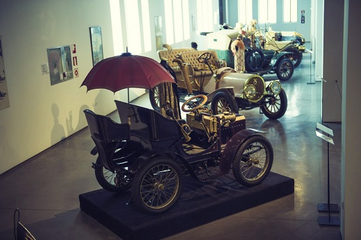 Museo Automovil&iacute;stico y de La Moda
