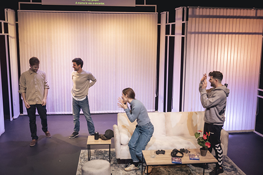 Manual b&aacute;sico de lengua de signos para romper cora