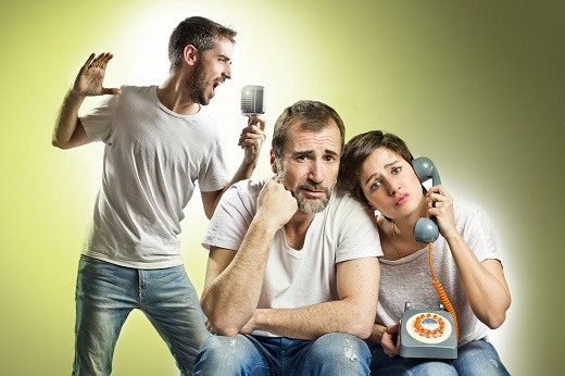 Mant&eacute;ngase a la espera