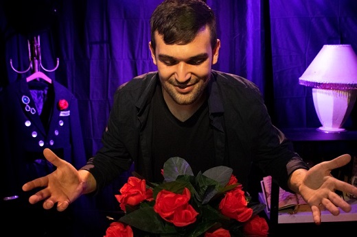 De peque&ntilde;o me mordi&oacute; un mago