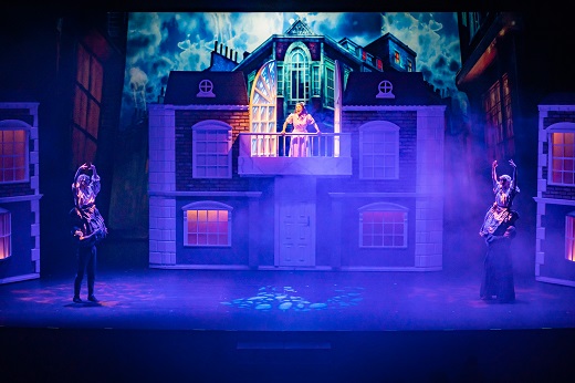 Peter, el Musical (by Theatre Properties)