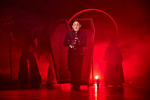 Circo de los Horrores. Requiem Sinfon&iacute;a Final