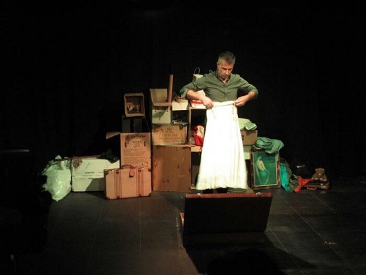 Ana y Seraf&iacute;n, inquilinos de la periferia