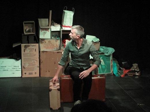 Ana y Seraf&iacute;n, inquilinos de la periferia