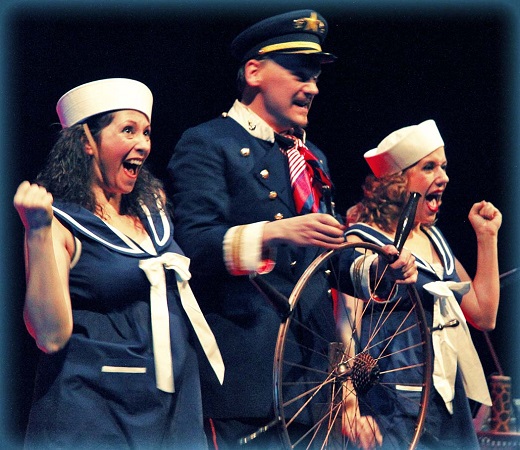 Titanic - Fish and Ships