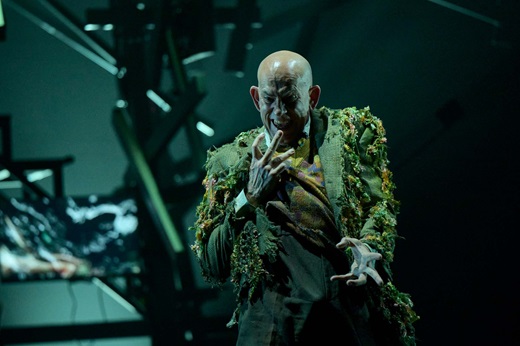 
Un Monstruo viene a verme