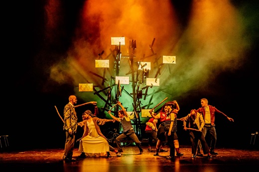 Un Monstruo viene a verme