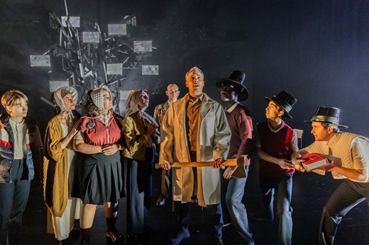 Un Monstruo viene a verme