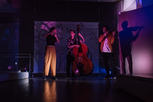 Vandalia Tr&iacute;o