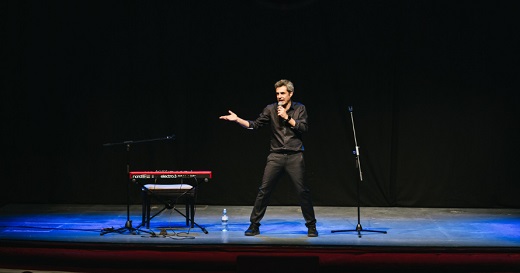 Dani Delac&aacute;mara